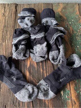 Feetures Elite Light Cushion No Show Tab Socks Black Lot of 6 Men's Size Large